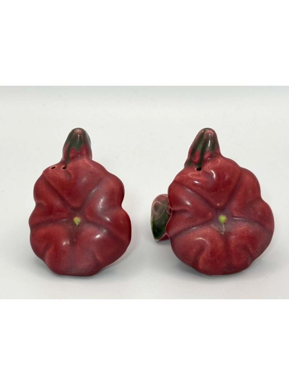 Sylvans California Red Pepper Ceramic Salt & Pepper Shakers - Vintage Kitchen Co
